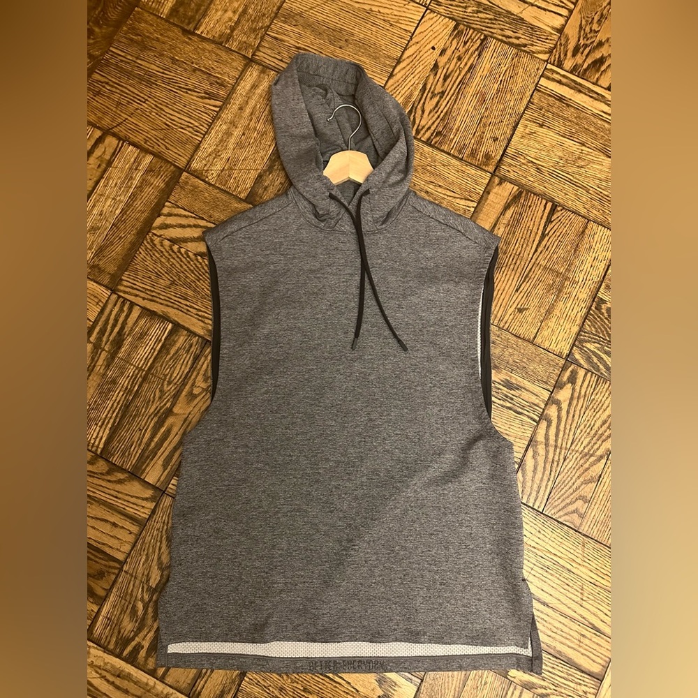 Lululemon Men Sleeveless Hoody Size M